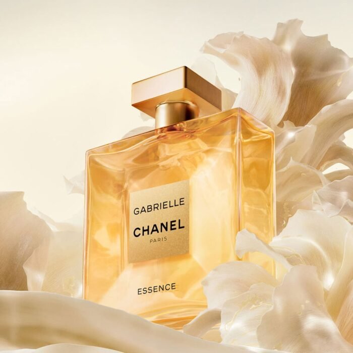 chanel-essence-1.jpg